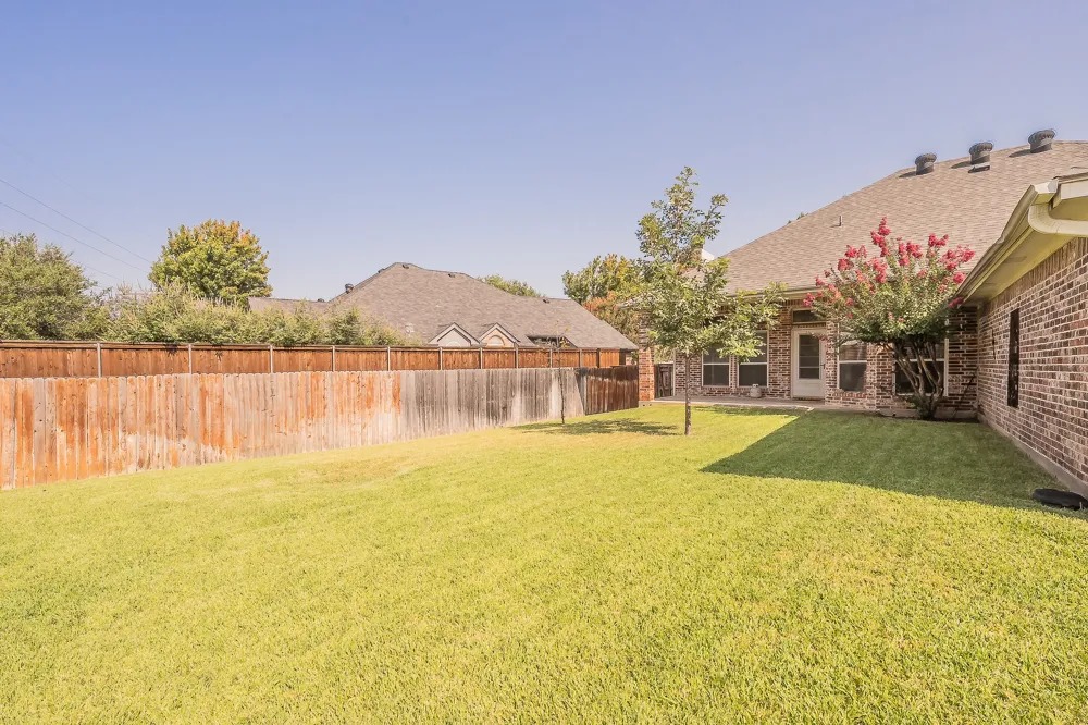 8152 Vine Wood Drive North Richland Hills, TX 76182