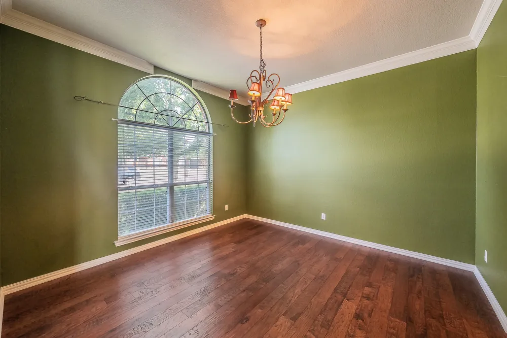 8152 Vine Wood Drive North Richland Hills, TX 76182