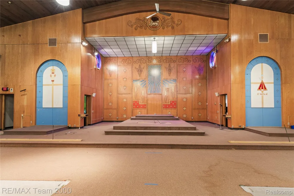 26123 McDonald Street Dearborn Heights City, MI 48125