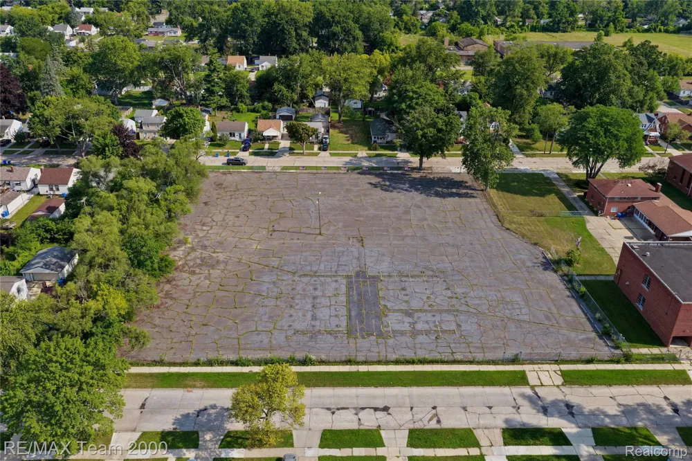 26123 McDonald Street Dearborn Heights City, MI 48125