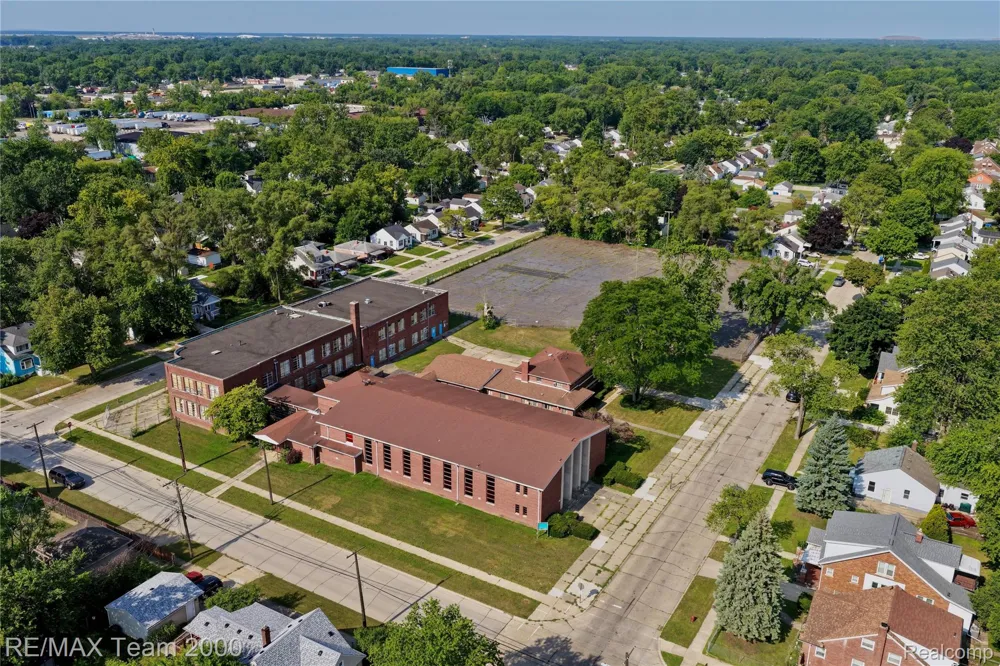 26123 McDonald Street Dearborn Heights City, MI 48125