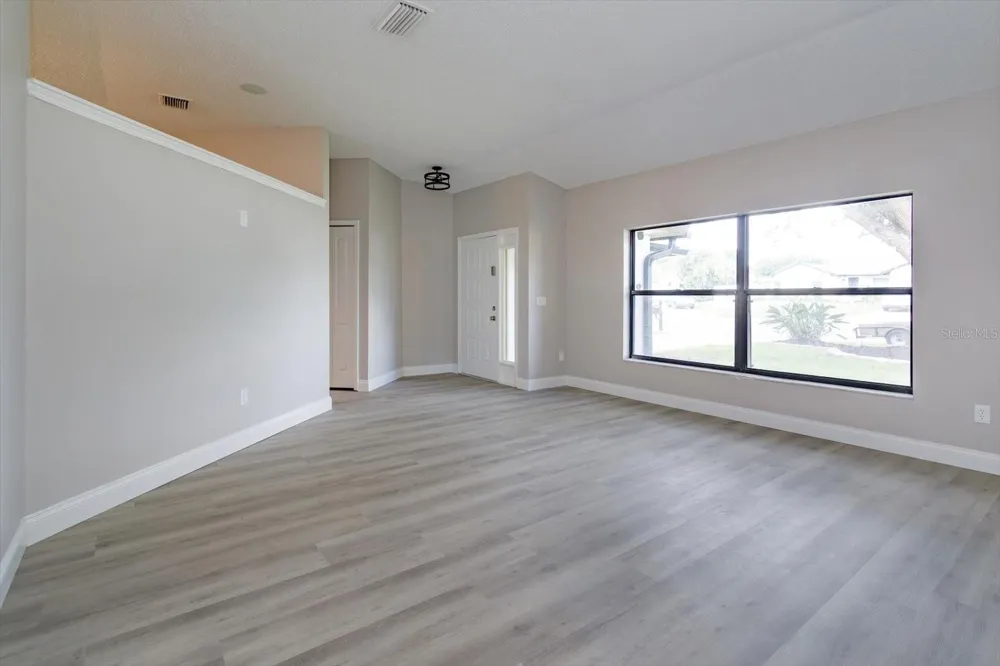 1006 BECKSTROM DRIVE Oviedo, FL 32765