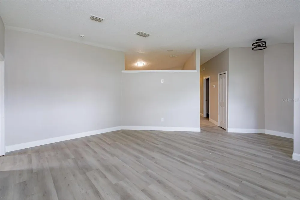 1006 BECKSTROM DRIVE Oviedo, FL 32765