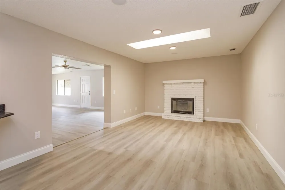 1006 BECKSTROM DRIVE Oviedo, FL 32765