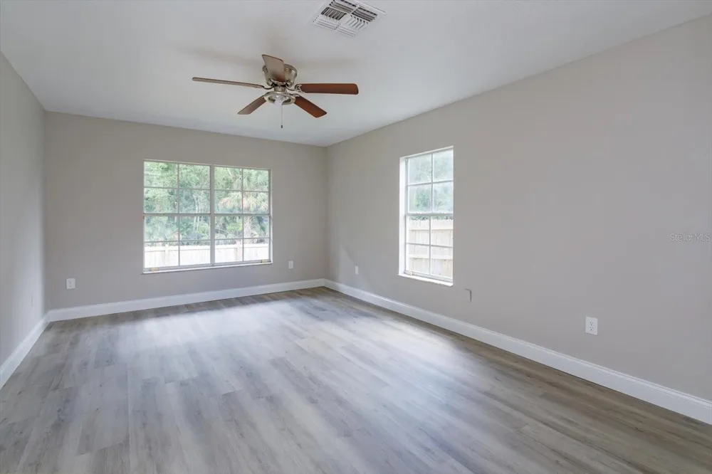 1006 BECKSTROM DRIVE Oviedo, FL 32765