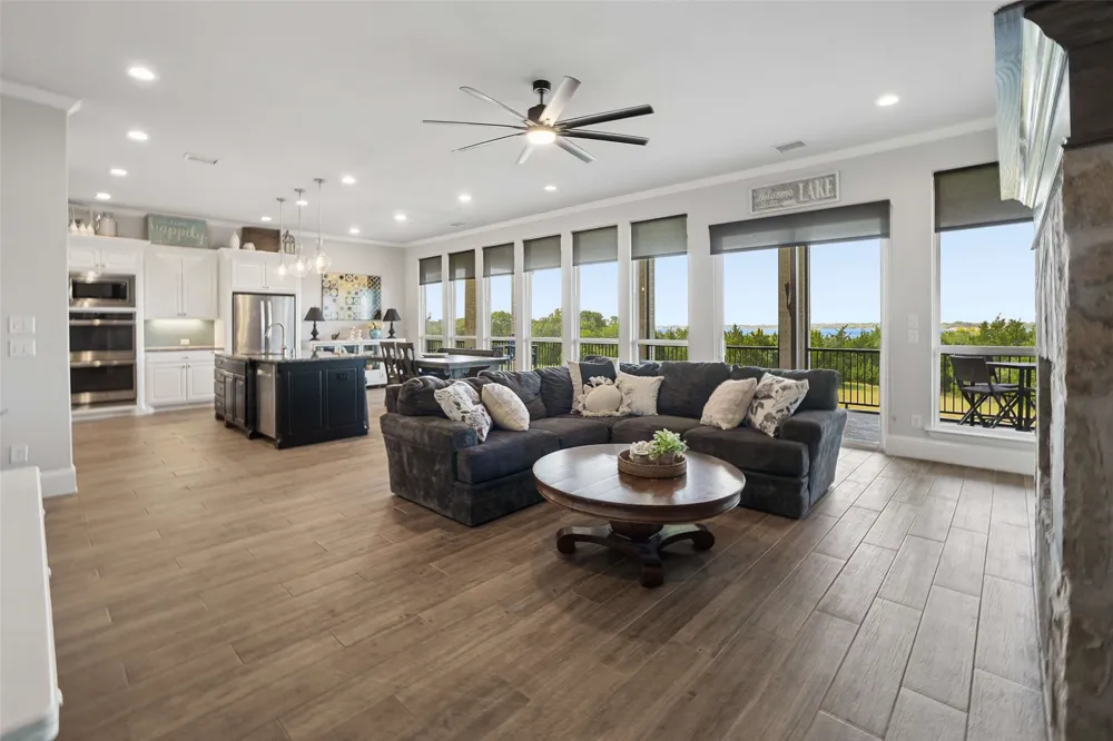 8032 County Road 436 Princeton, TX 75407