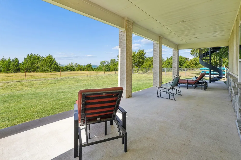 8032 County Road 436 Princeton, TX 75407