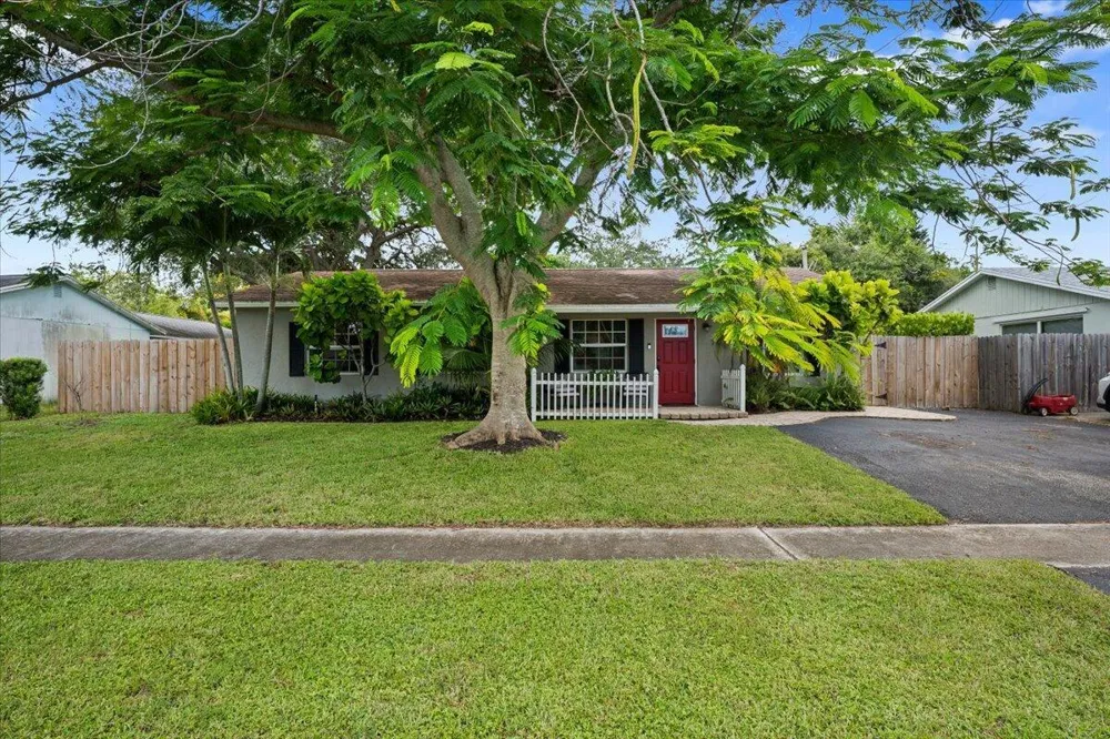 710 Cree Street Jupiter, FL 33458