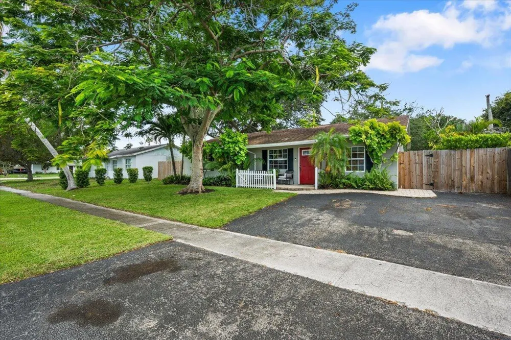 710 Cree Street Jupiter, FL 33458
