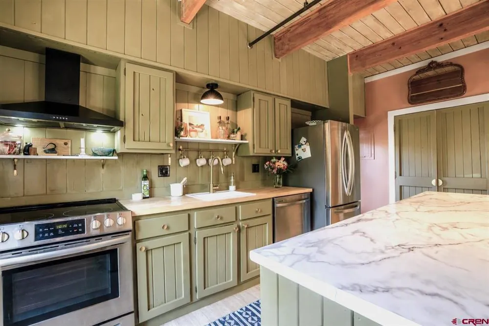 32 Hunter Hill Road #B205 Crested Butte, CO 81225