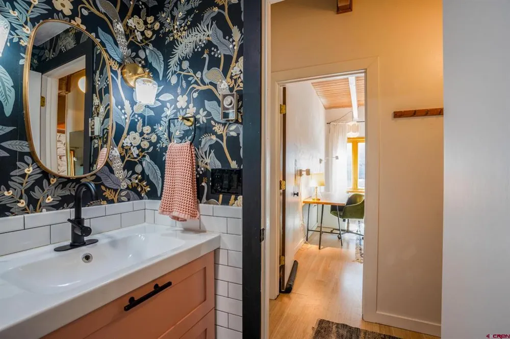 32 Hunter Hill Road #B205 Crested Butte, CO 81225