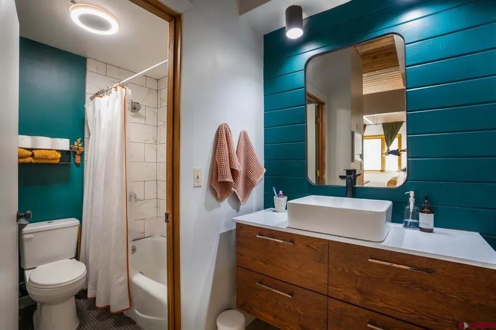 32 Hunter Hill Road #B205 Crested Butte, CO 81225