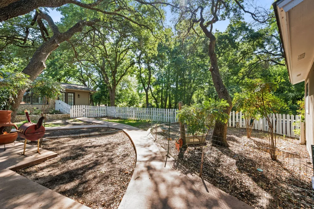 123 Sandra Palmer Street Stephenville, TX 76401