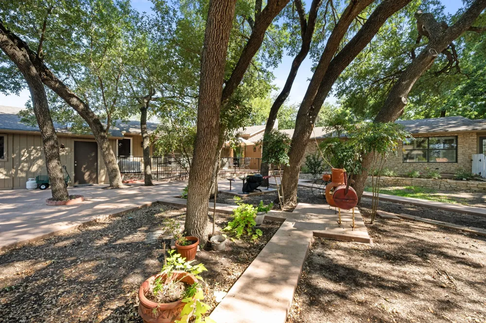 123 Sandra Palmer Street Stephenville, TX 76401