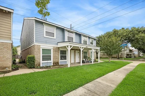 768 Memorial Mews Street #4