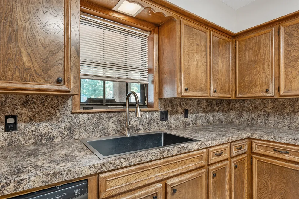 2814 Pineview Tyler, TX 75704