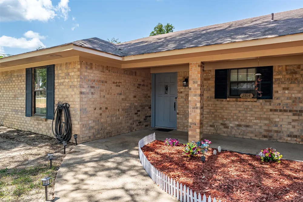 2814 Pineview Tyler, TX 75704