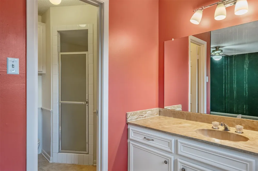 2814 Pineview Tyler, TX 75704