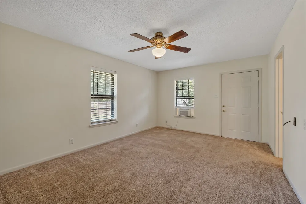 2814 Pineview Tyler, TX 75704