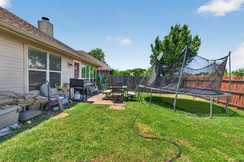 103 Post Oak Drive Waxahachie, TX 75165