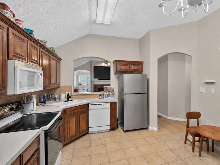 103 Post Oak Drive Waxahachie, TX 75165
