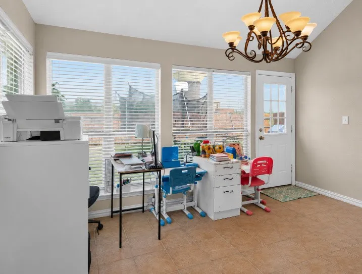 103 Post Oak Drive Waxahachie, TX 75165