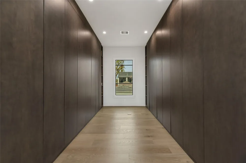 419 W 30th Street Houston, TX 77018