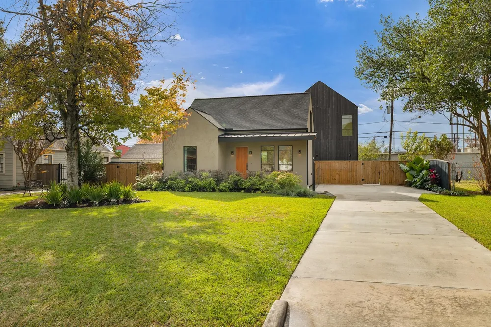 419 W 30th Street Houston, TX 77018