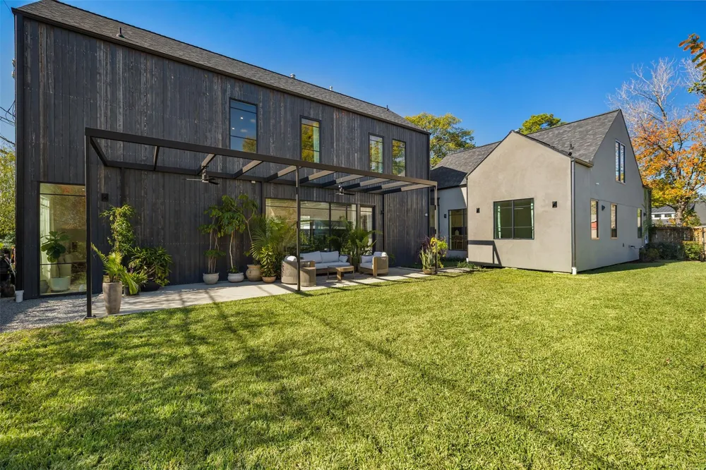 419 W 30th Street Houston, TX 77018