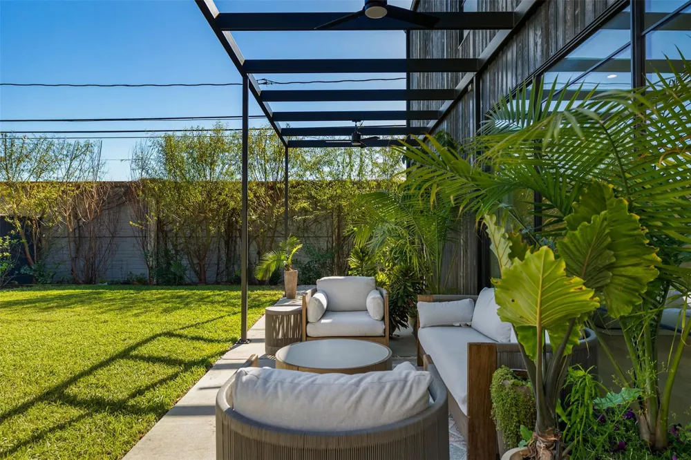 419 W 30th Street Houston, TX 77018