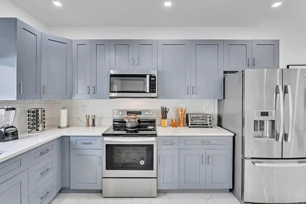 10245 SW 212th St Cutler Bay, FL 33189