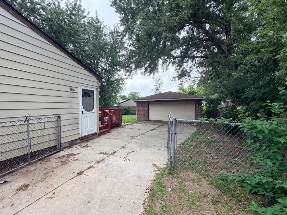 30058 Halecreek Street Romulus, MI 48174