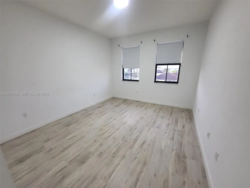 15560 SW 136th St #213 Miami, FL 33196