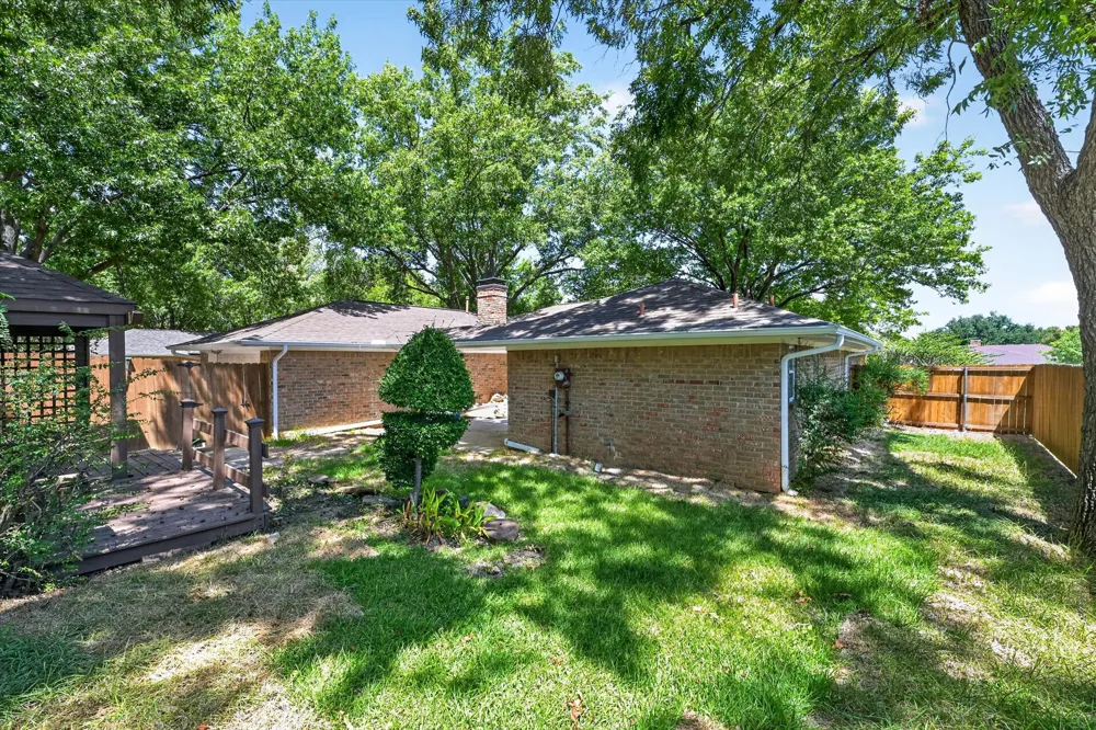 1450 Juniper Lane Lewisville, TX 75077