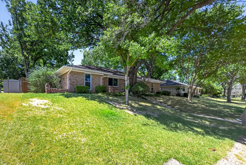1450 Juniper Lane Lewisville, TX 75077