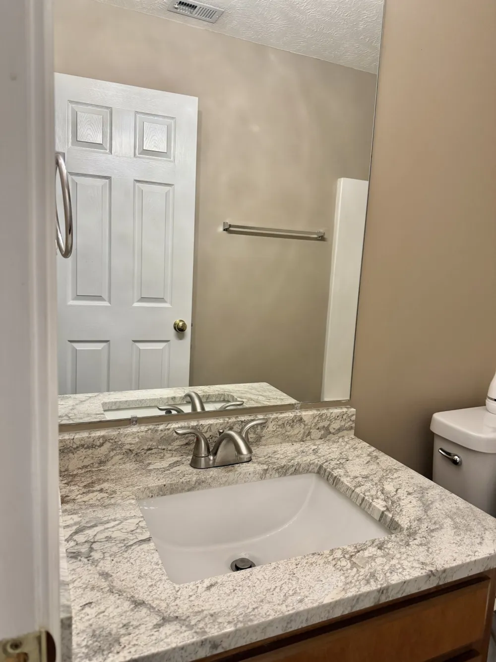1204 Lakewalk Dr Antioch, TN 37013