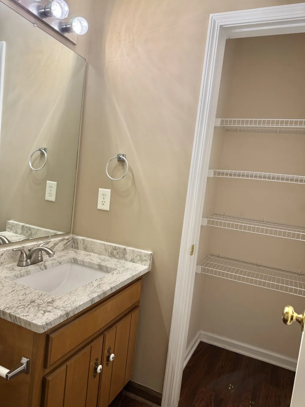 1204 Lakewalk Dr Antioch, TN 37013
