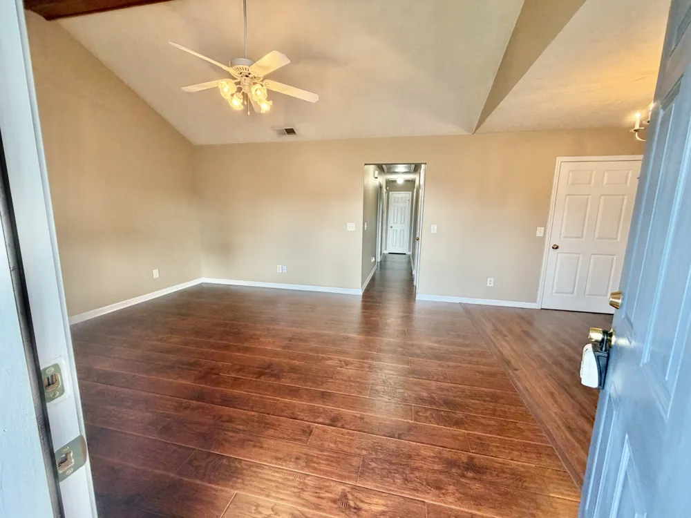 1204 Lakewalk Dr Antioch, TN 37013