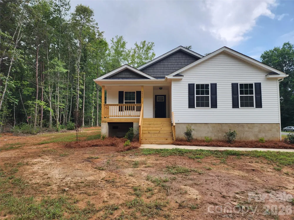 5900 Flamingo Drive #4 Conover, NC 28613