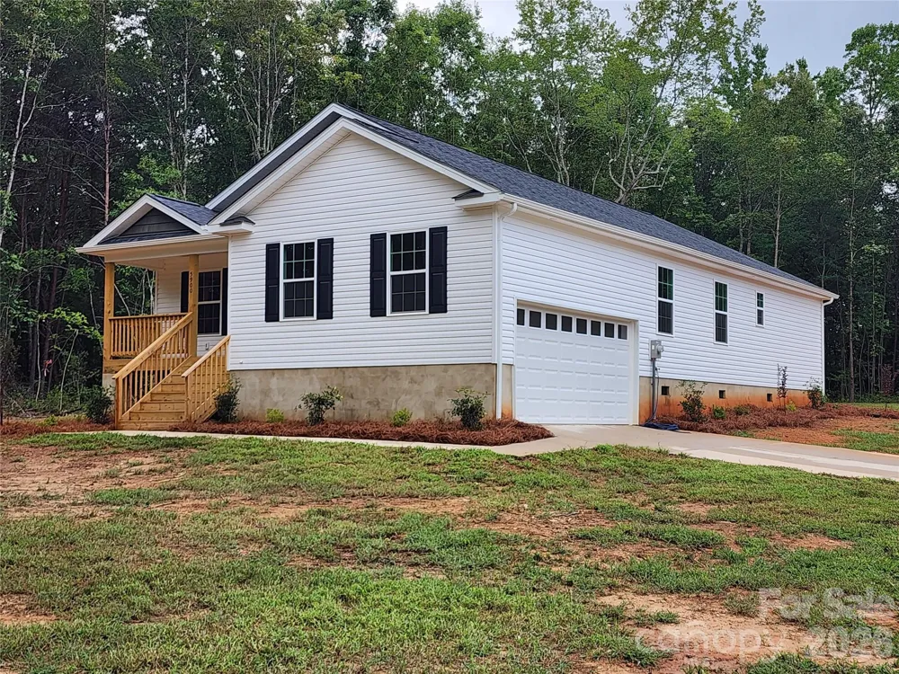 5900 Flamingo Drive #4 Conover, NC 28613
