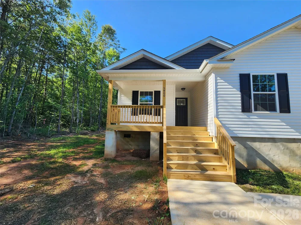 5900 Flamingo Drive #4 Conover, NC 28613