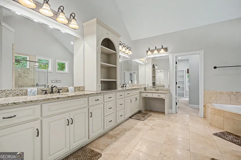 1223 Savannah LN Monroe, GA 30655