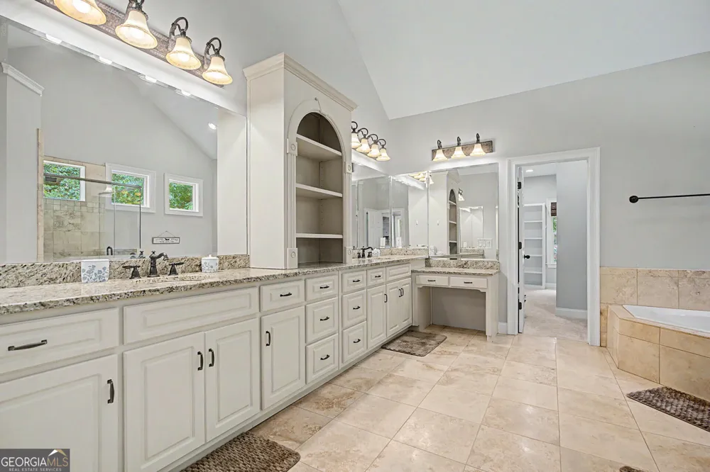 1223 Savannah LN Monroe, GA 30655