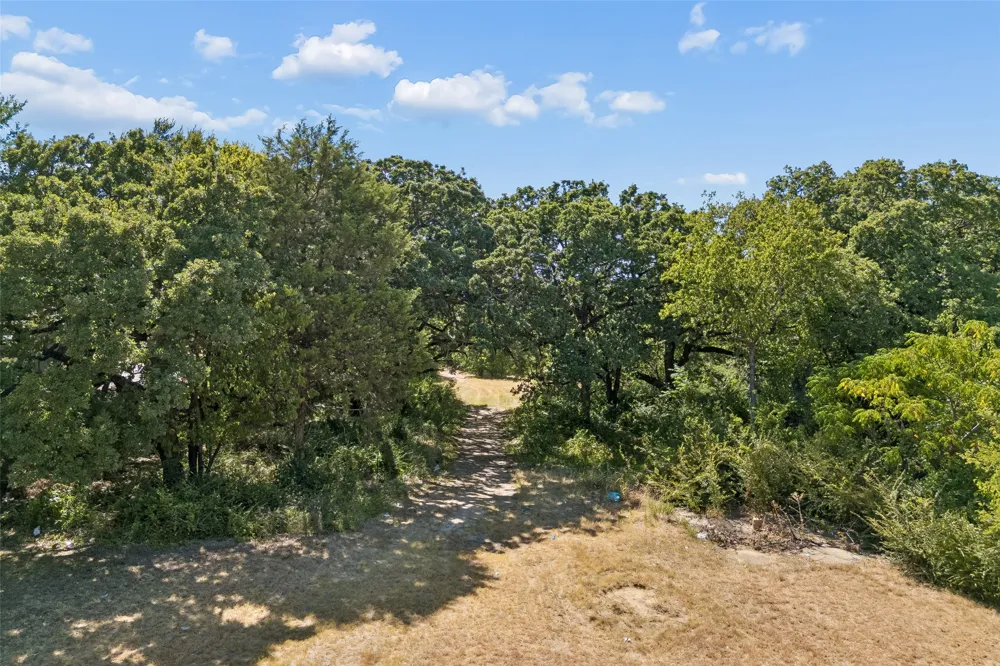 335 S St Augustine Dallas, TX 75217