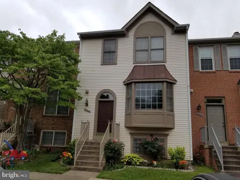 1421 BLUEMONT COURT