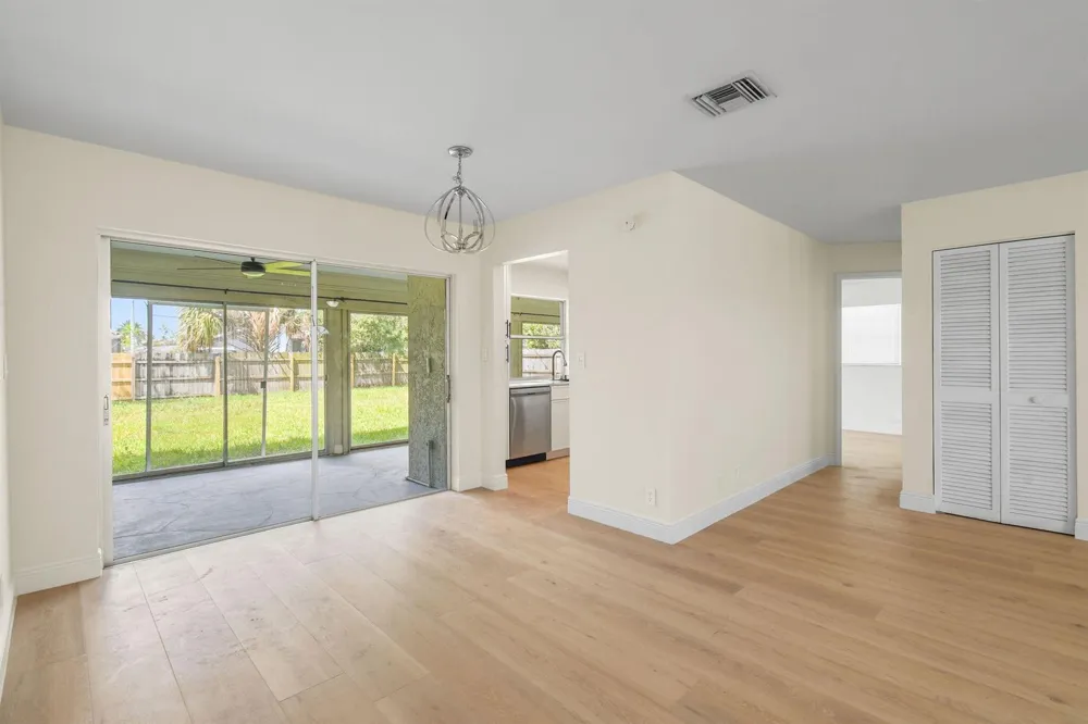 722 SE Arton Lane Port St. Lucie, FL 34983