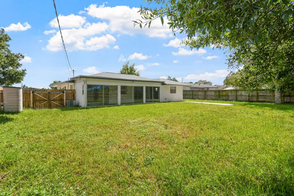 722 SE Arton Lane Port St. Lucie, FL 34983