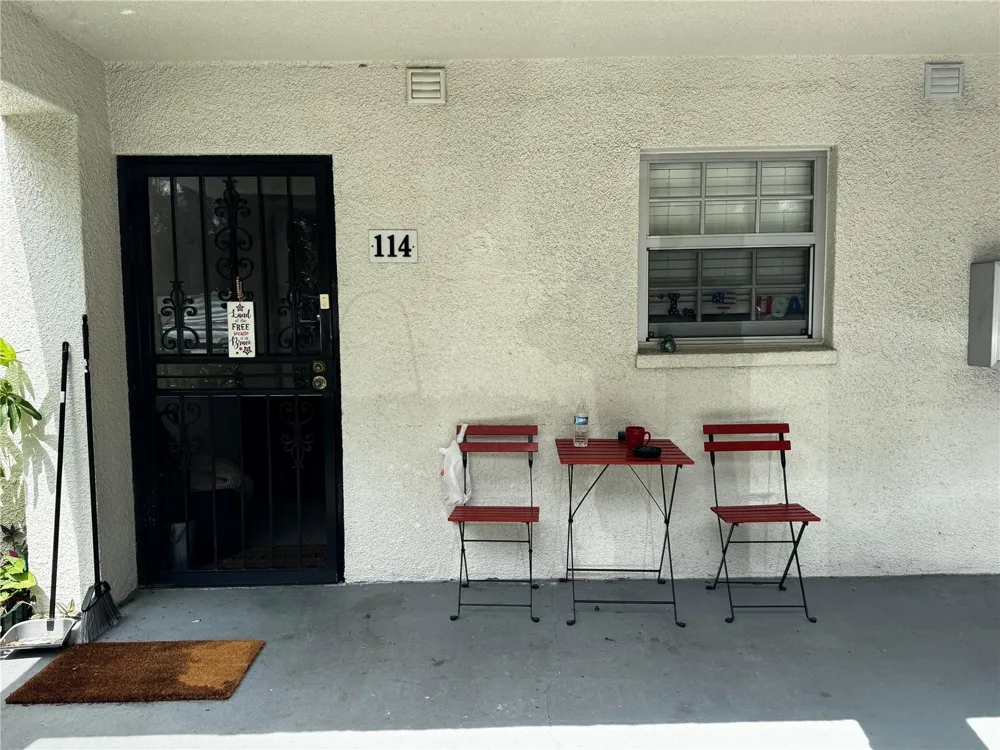 706 OAKGROVE DRIVE #114 Brandon, FL 33510