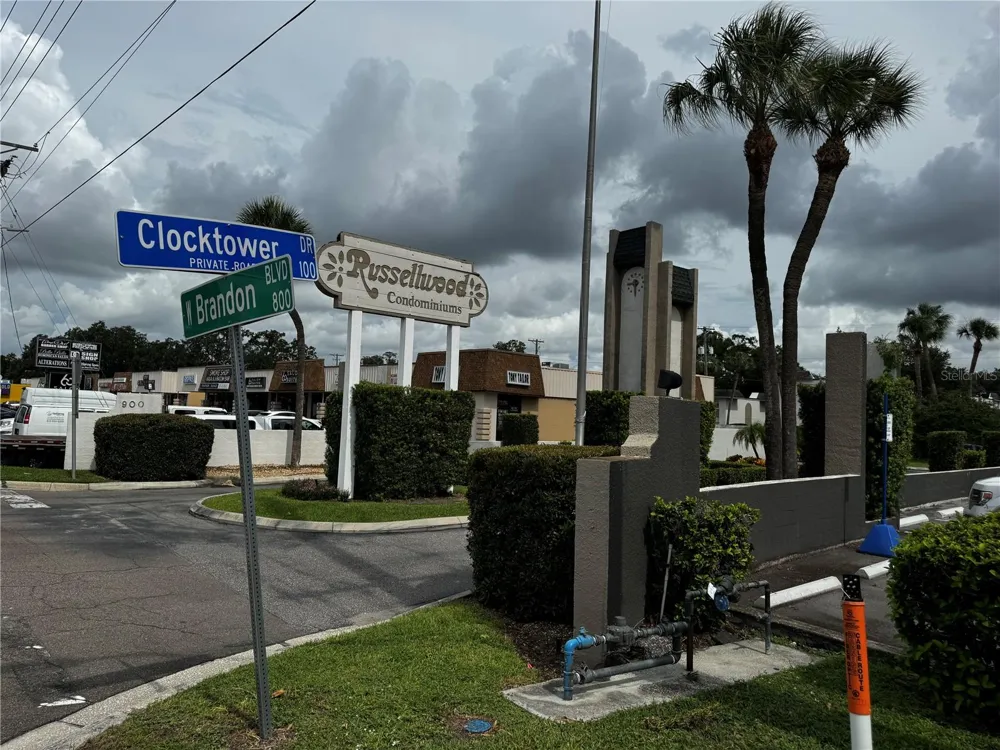706 OAKGROVE DRIVE #114 Brandon, FL 33510
