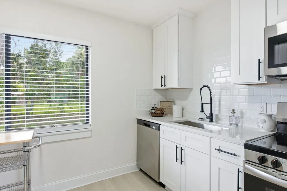 5307 BERKLEY ROAD New Port Richey, FL 34652